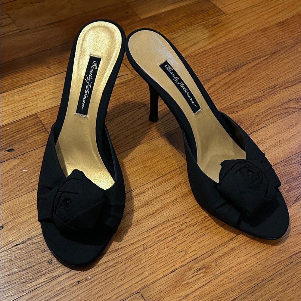 NWOT Beverly Feldman Shoes Black Rosebud Open Toe Fabric Pumps Stiletto Heel 9.5